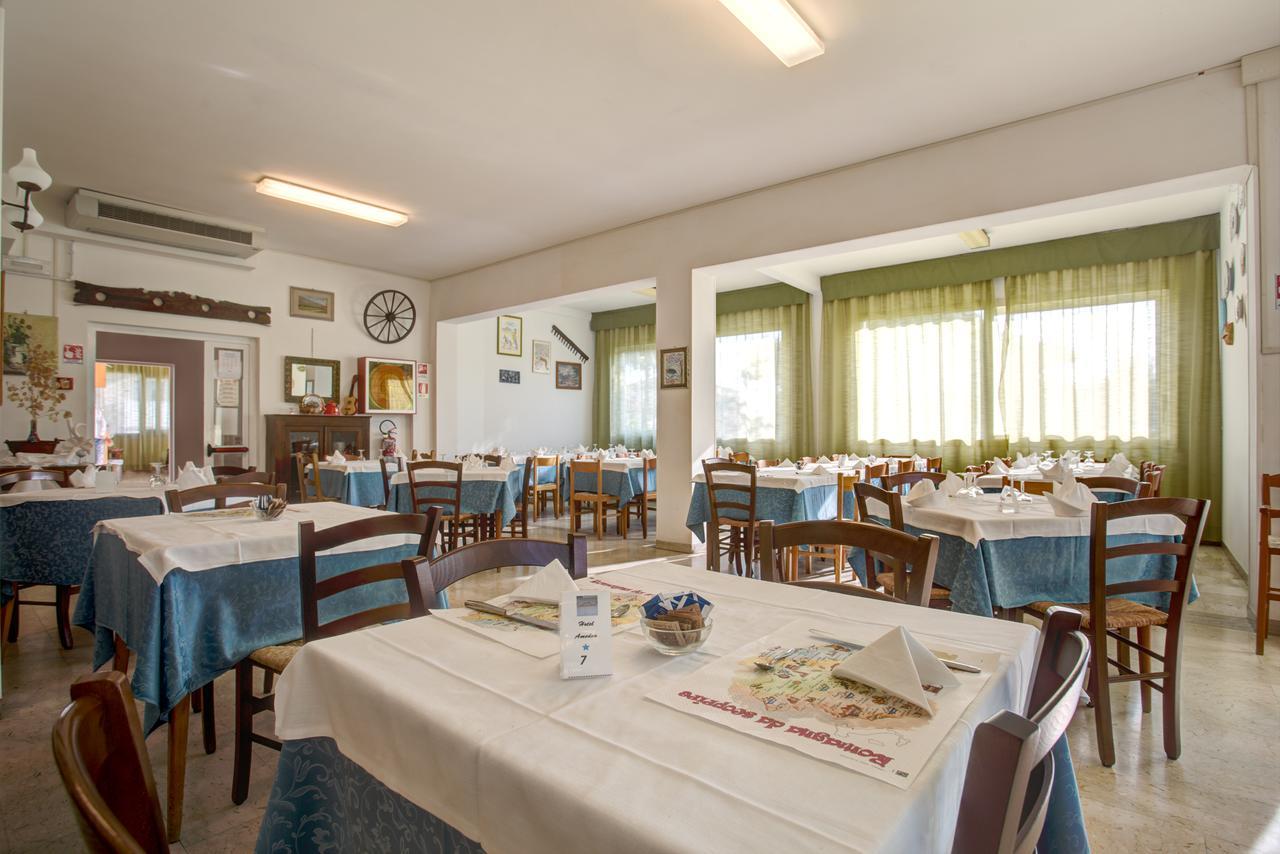 Hotel Amedea チェルヴィア エクステリア 写真